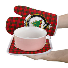 Grant Modern Tartan Crest Oven Mitt And Pot Holder (2 Oven Mitts + 1 Pot Holder)