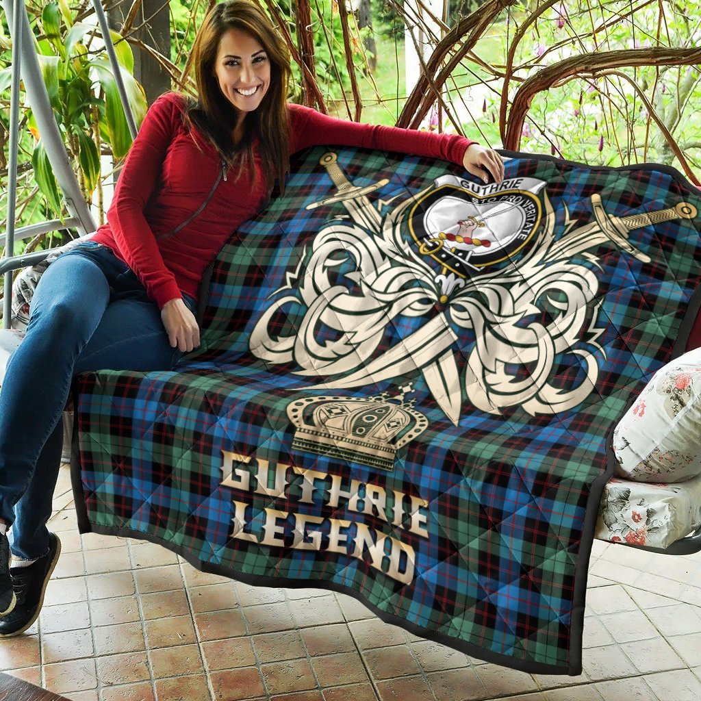 Guthrie Ancient Tartan Crest Legend Gold Royal Premium Quilt