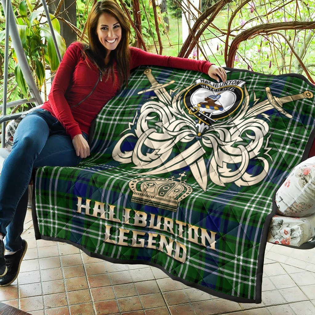 Haliburton Tartan Crest Legend Gold Royal Premium Quilt