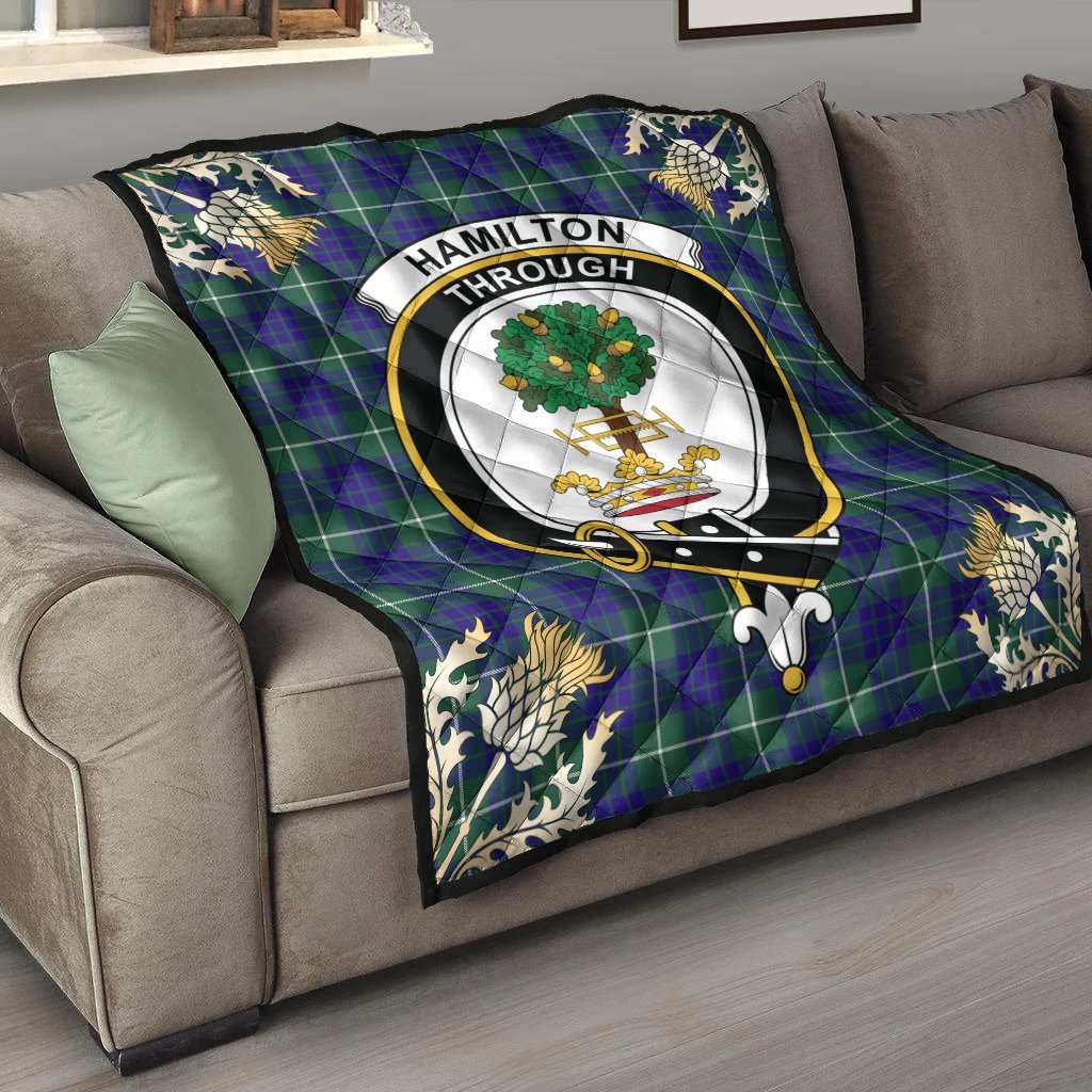 Hamilton Hunting Modern Tartan Crest Premium Quilt - Gold Thistle Style