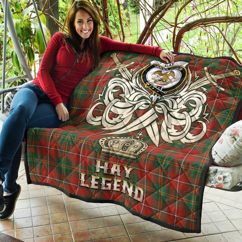 Hay Ancient Tartan Crest Legend Gold Royal Premium Quilt