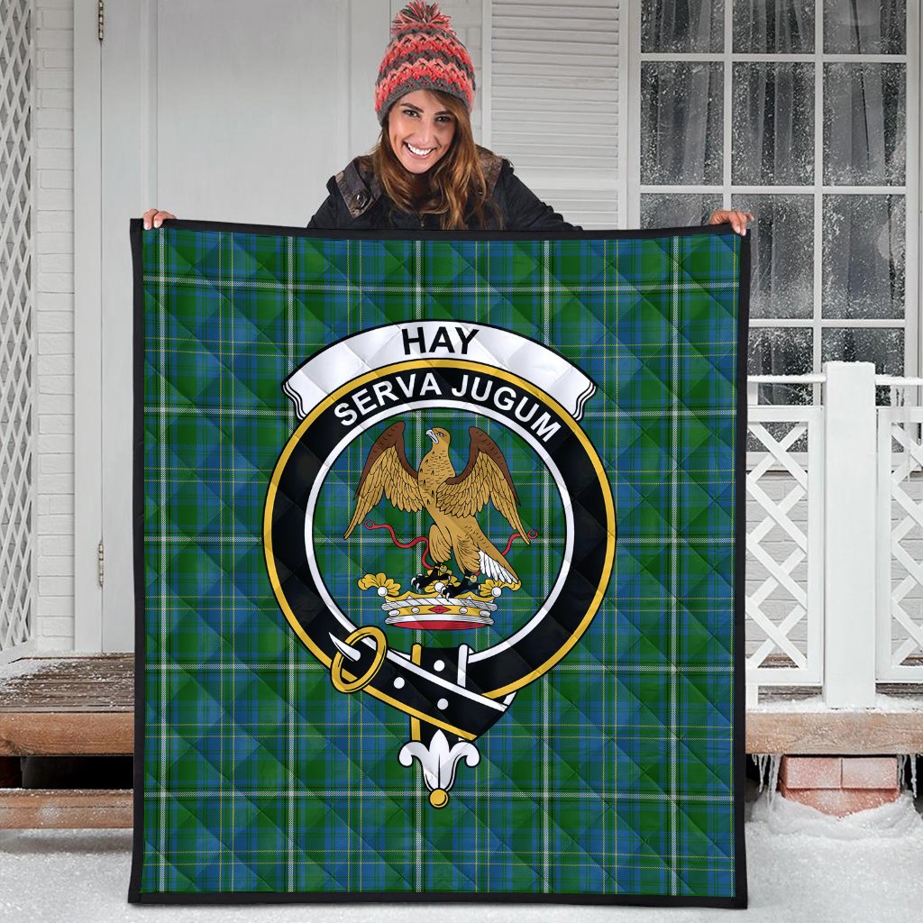 Hay Hunting Tartan Crest Quilt