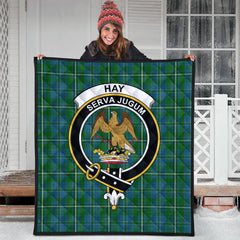 Hay Hunting Tartan Crest Quilt