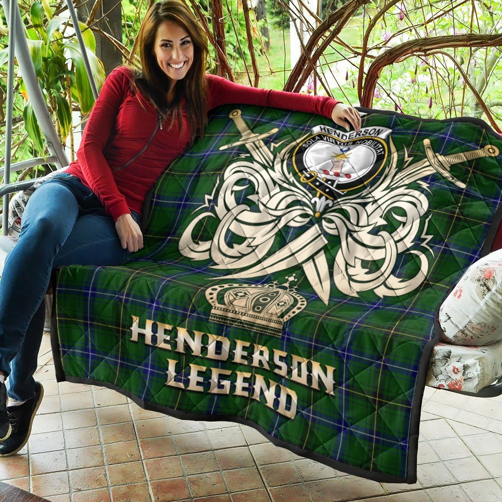 Henderson Modern Tartan Crest Legend Gold Royal Premium Quilt