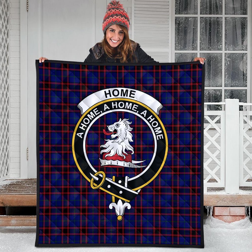 Home Modern Tartan Crest Quilt