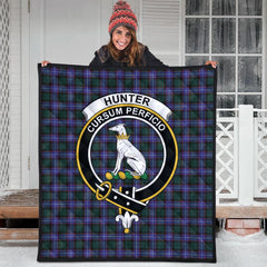 Hunter Modern Tartan Crest Quilt