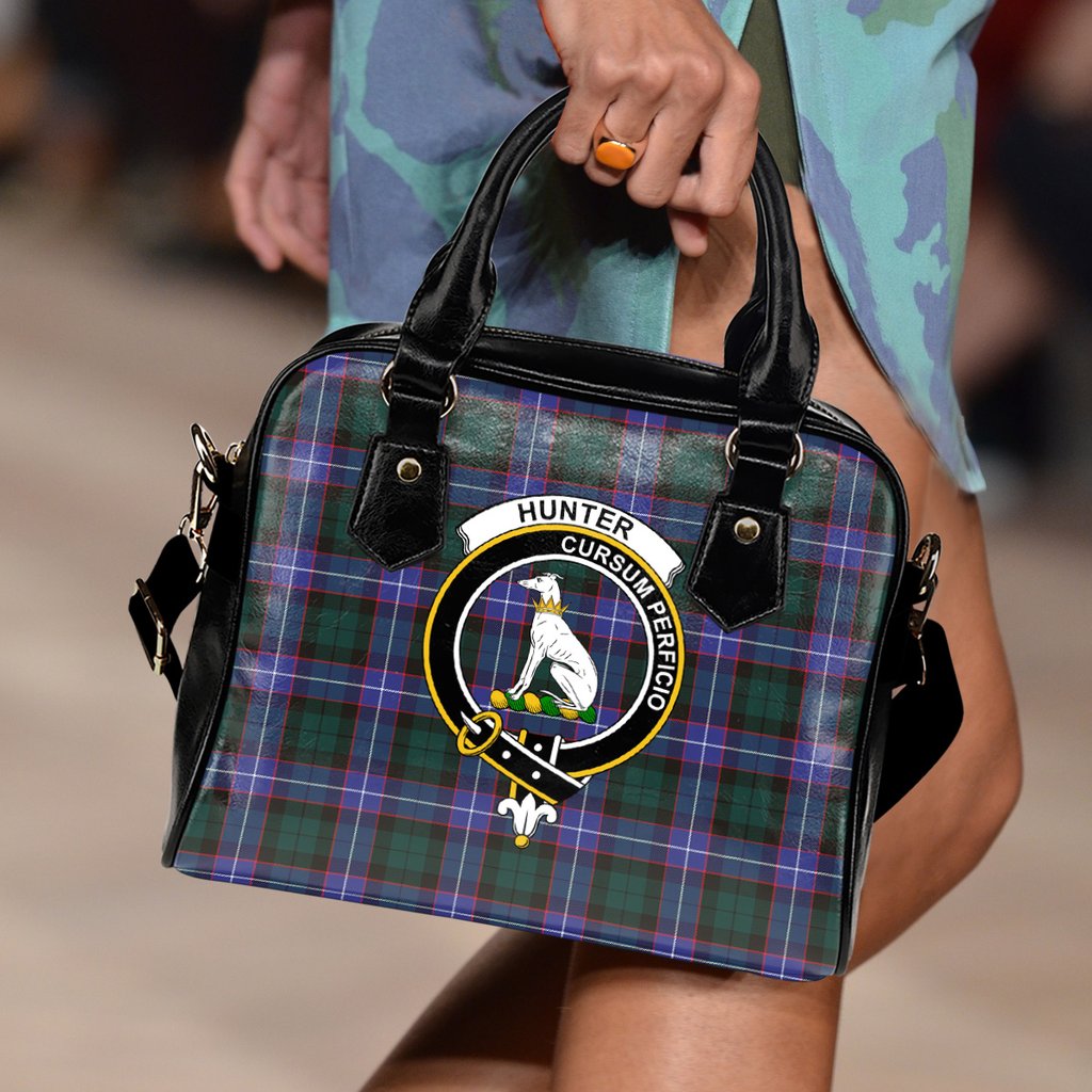 Hunter Modern Tartan Crest Shoulder Handbags