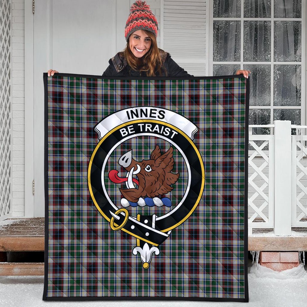Innes Dress Tartan Crest Quilt