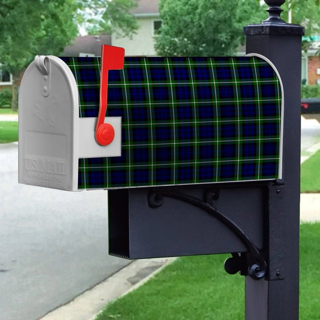 Lamont Modern Tartan Crest Mailbox