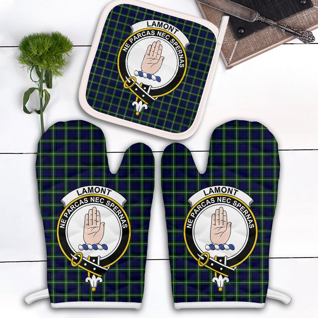 Lamont Modern Tartan Crest Oven Mitt And Pot Holder (2 Oven Mitts + 1 Pot Holder)