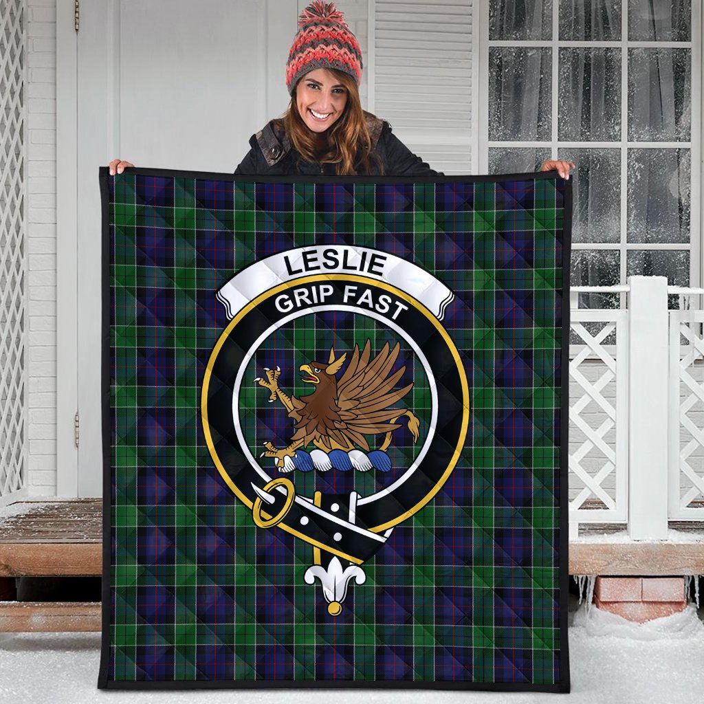 Leslie Hunting Tartan Crest Quilt