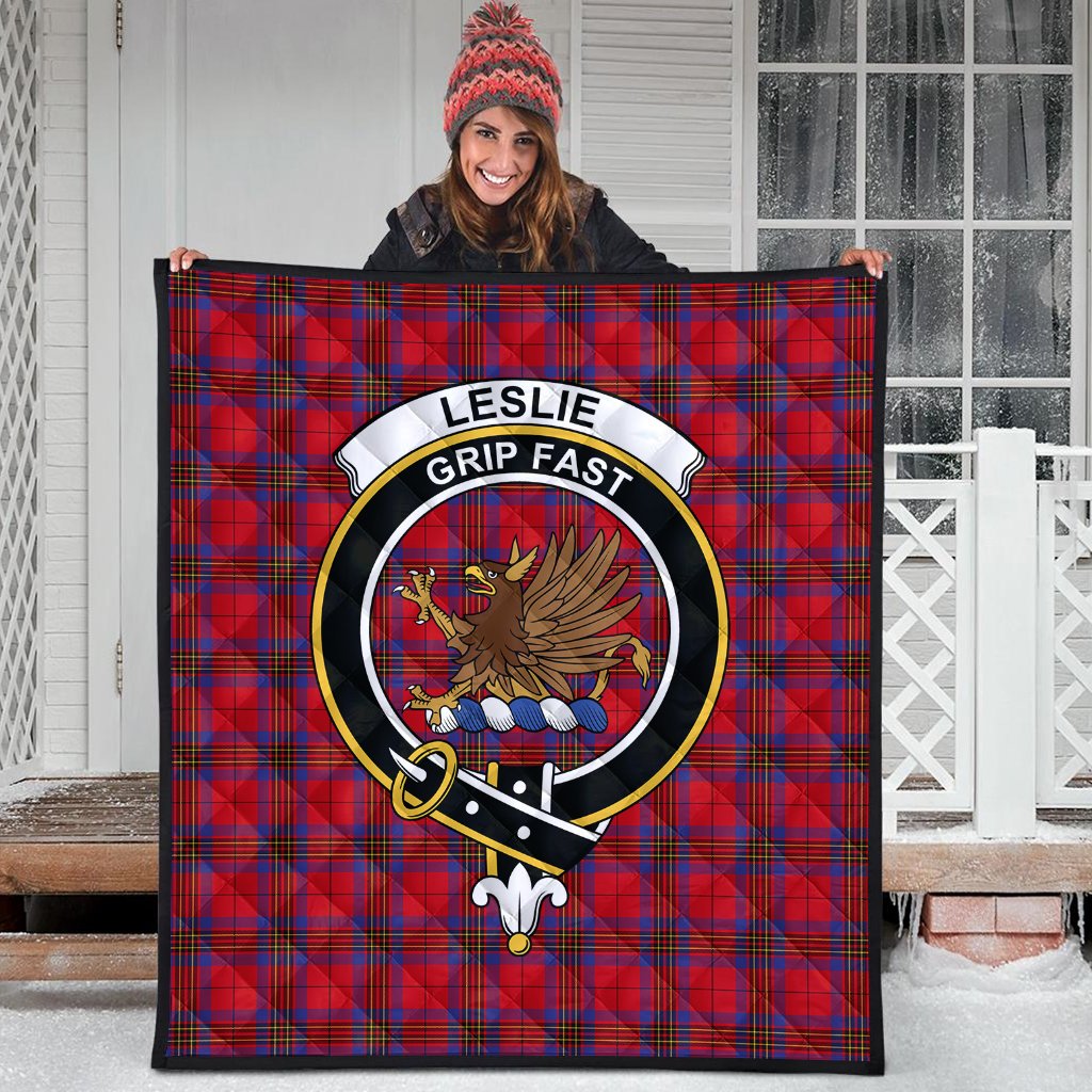 Leslie Modern Tartan Crest Quilt