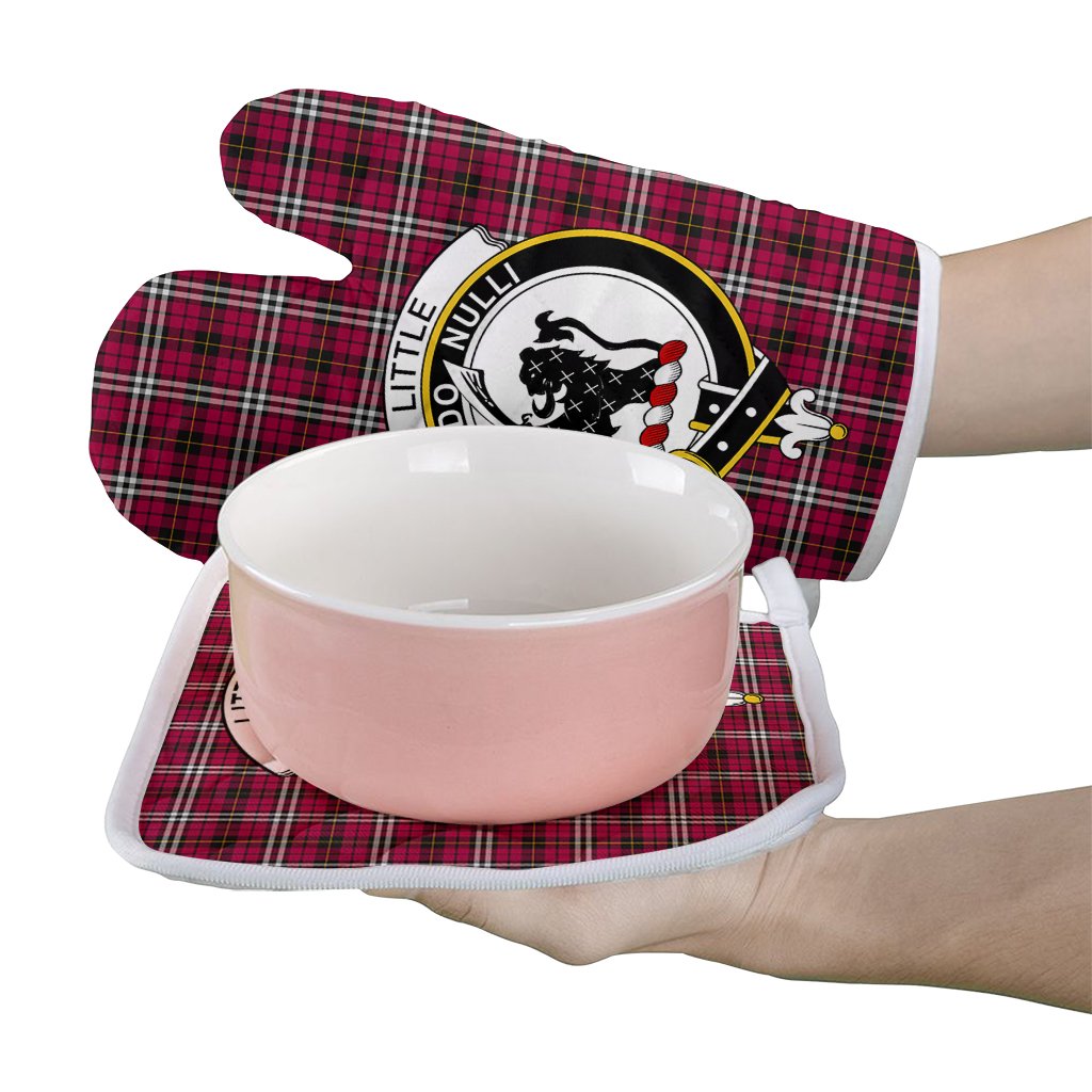 Little Tartan Crest Oven Mitt And Pot Holder (2 Oven Mitts + 1 Pot Holder)