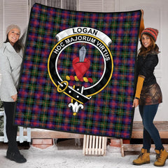 Logan Modern Tartan Crest Quilt