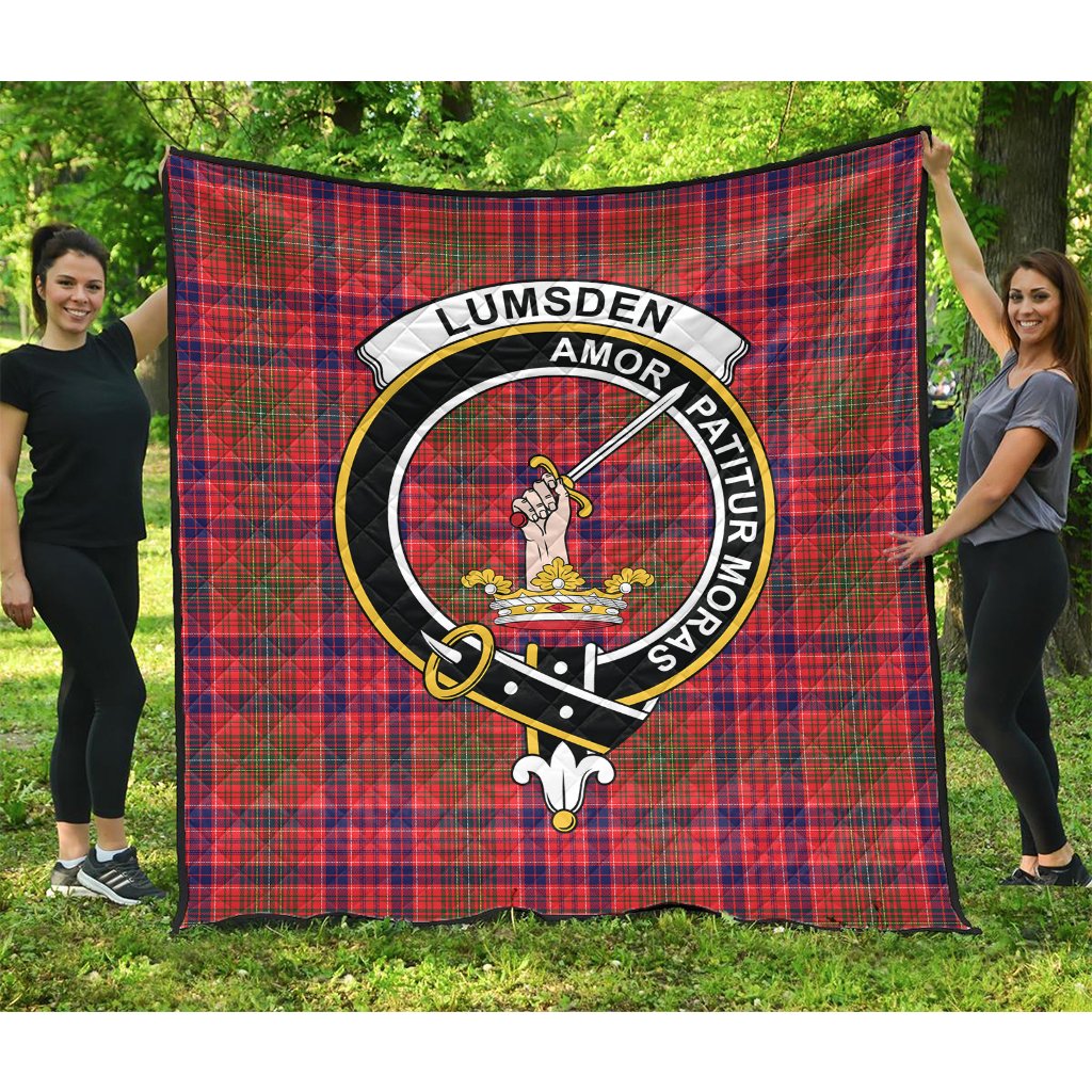 Lumsden Modern Tartan Crest Quilt