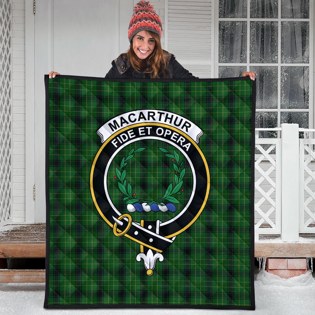 MacArthur Highland Tartan Crest Quilt