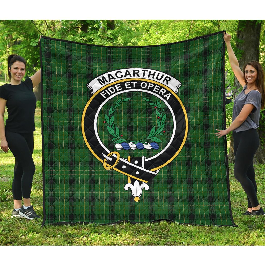 MacArthur Highland Tartan Crest Quilt