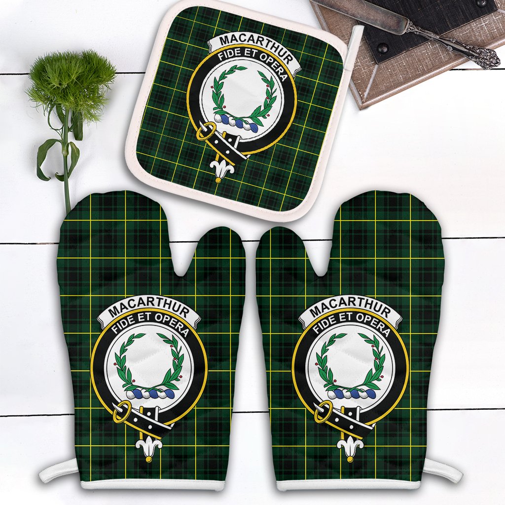 MacArthur Modern Tartan Crest Oven Mitt And Pot Holder (2 Oven Mitts + 1 Pot Holder)