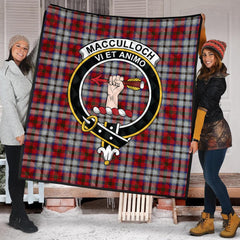 MacCulloch Dress Tartan Crest Quilt