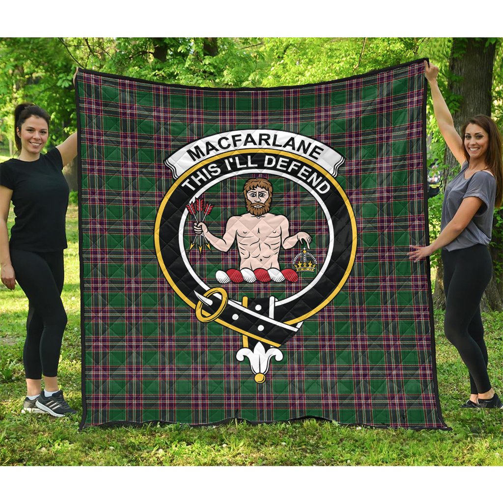 MacFarlane Hunting Tartan Crest Quilt