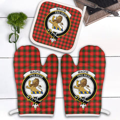 MacFie Tartan Crest Oven Mitt And Pot Holder (2 Oven Mitts + 1 Pot Holder)