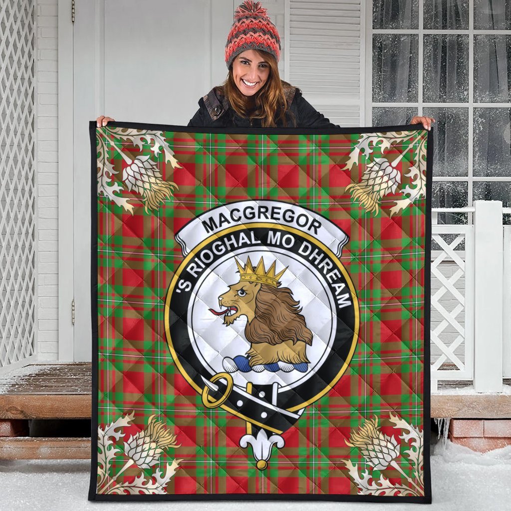 MacGregor Modern Tartan Crest Premium Quilt - Gold Thistle Style