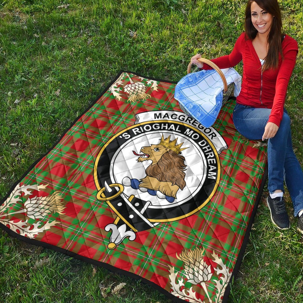 MacGregor Modern Tartan Crest Premium Quilt - Gold Thistle Style