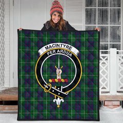 MacIntyre Hunting Tartan Crest Quilt
