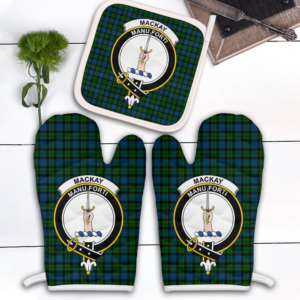 MacKay Modern Tartan Crest Oven Mitt And Pot Holder (2 Oven Mitts + 1 Pot Holder)