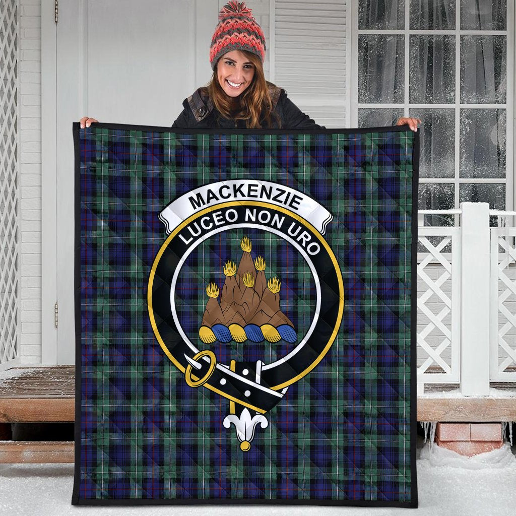 MacKenzie Hunting Green Tartan Crest Quilt