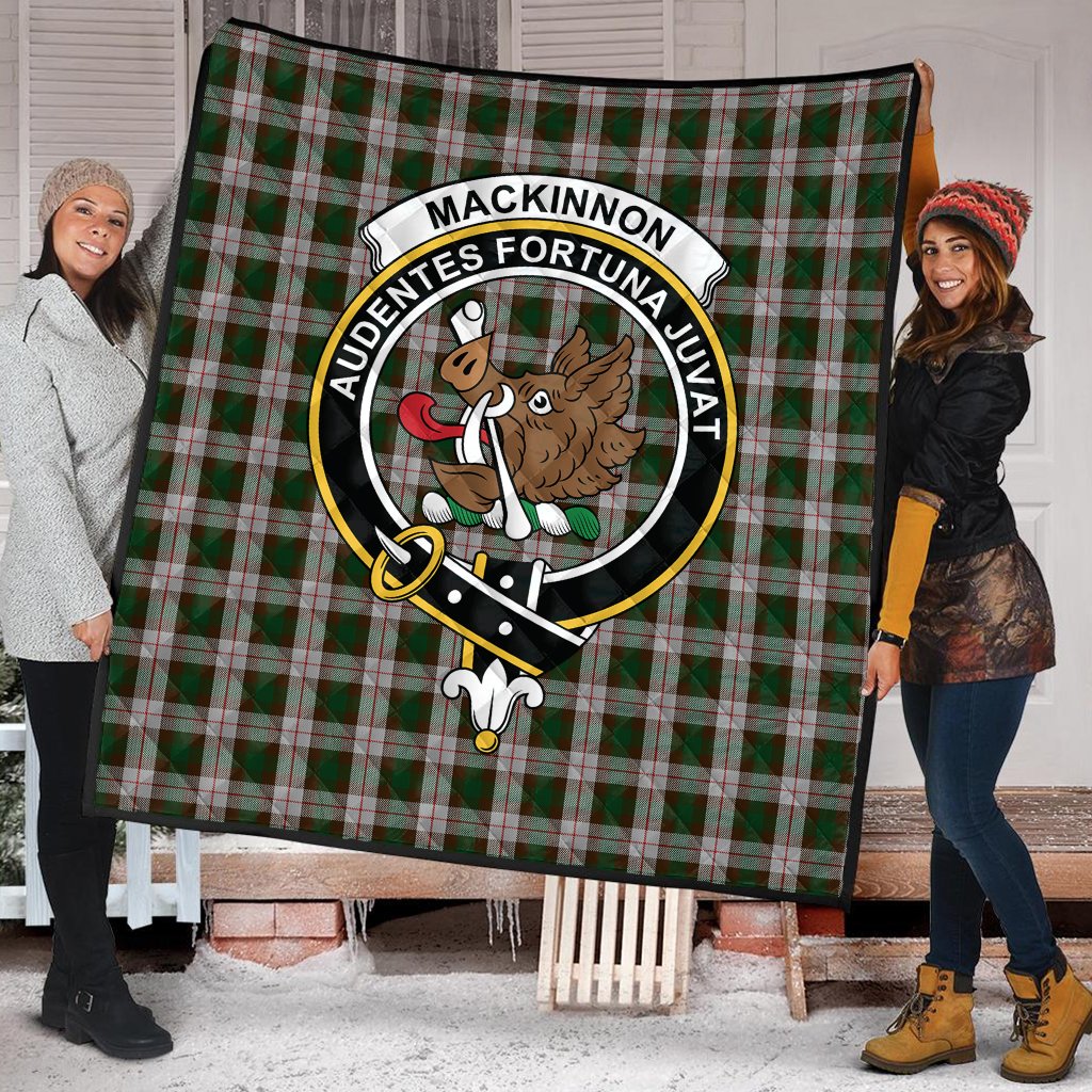 MacKinnon Dress Tartan Crest Quilt
