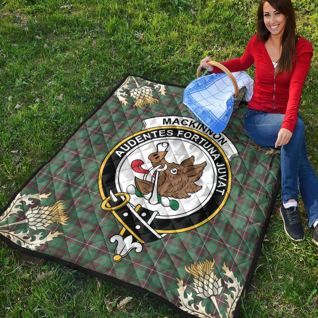 MacKinnon Hunting Ancient Tartan Crest Premium Quilt - Gold Thistle Style