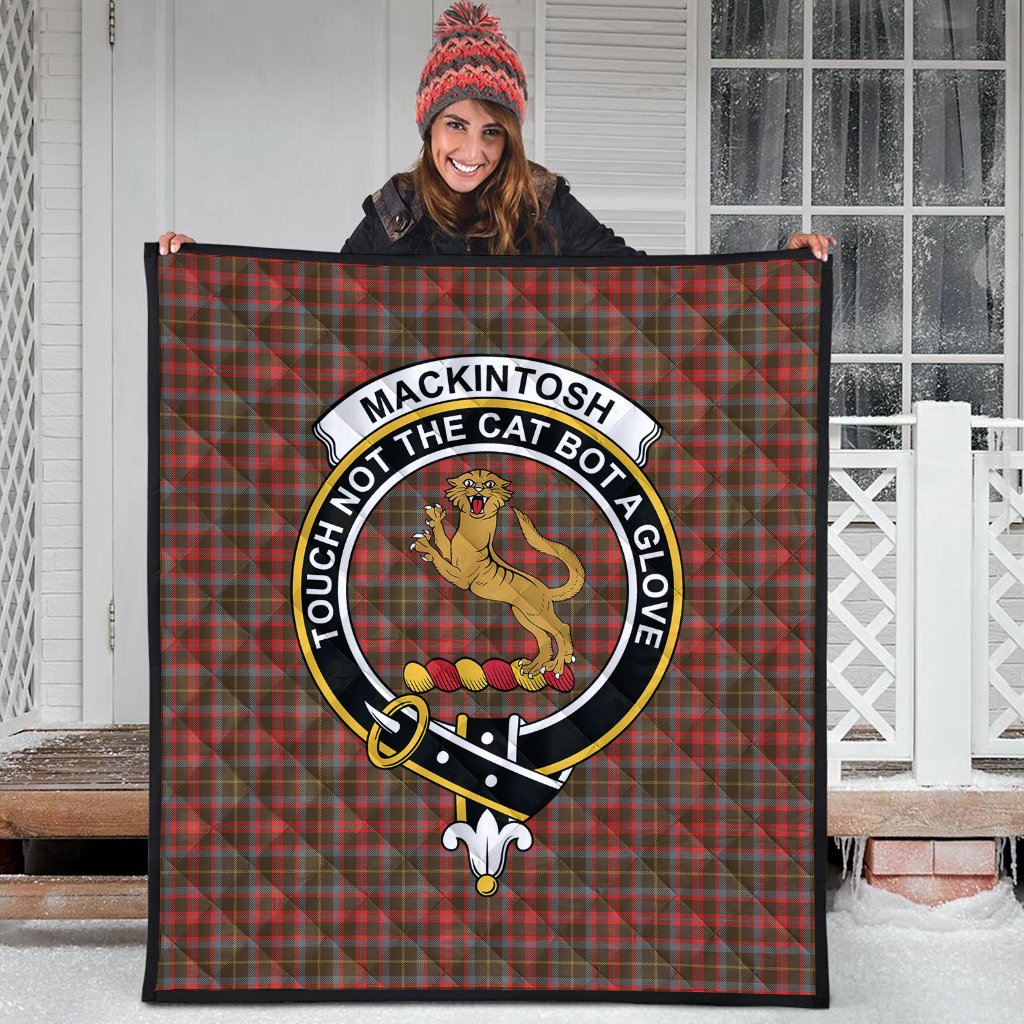 MacKintosh Hunting Weathered Tartan Crest Quilt