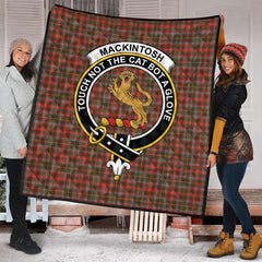 MacKintosh Hunting Weathered Tartan Crest Quilt