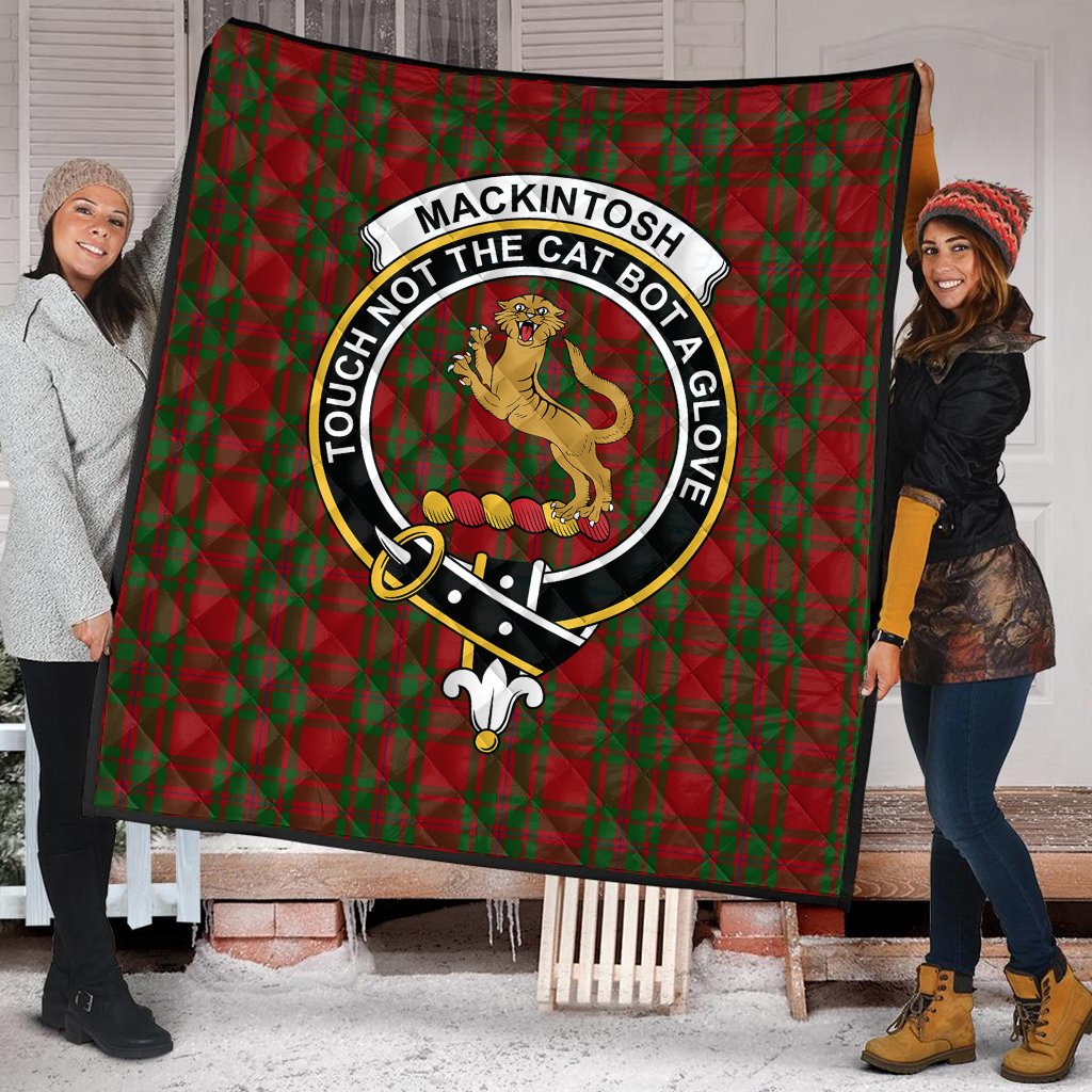 MacKintosh Red Tartan Crest Quilt
