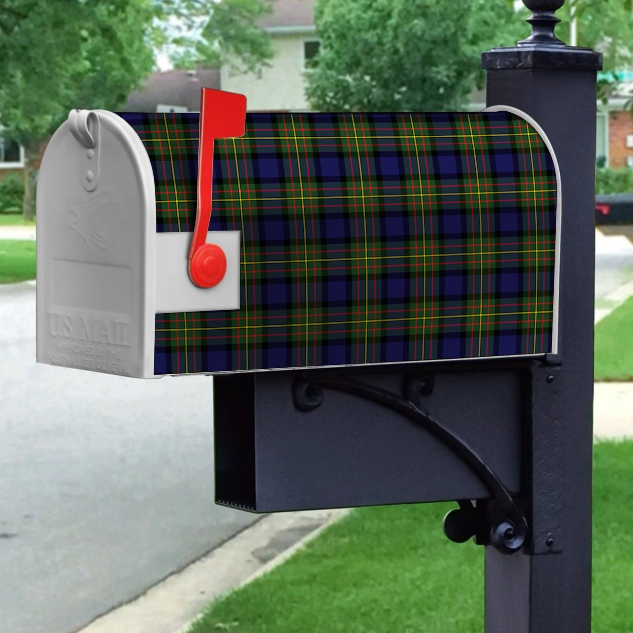 MacLaren Modern Tartan Crest Mailbox