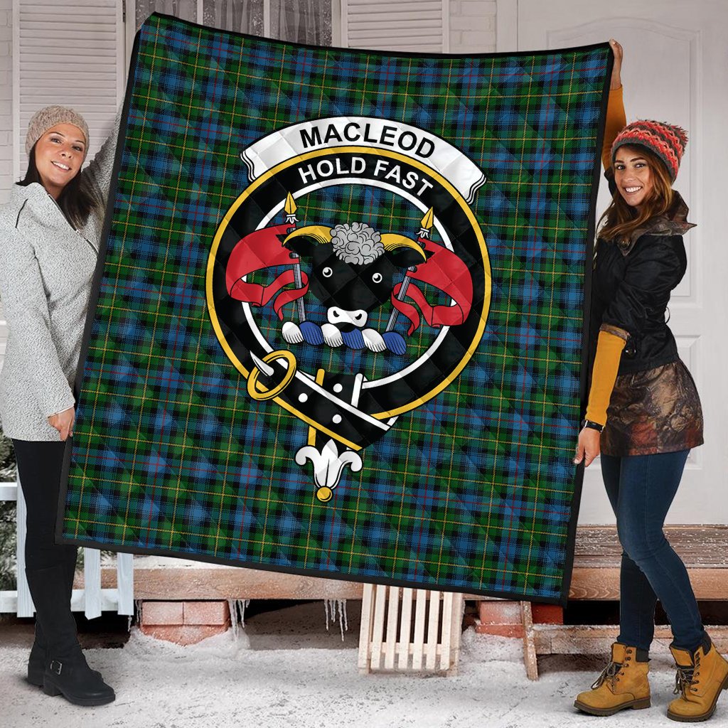 MacLeod of Skye or Johnston Tartan Crest Quilt