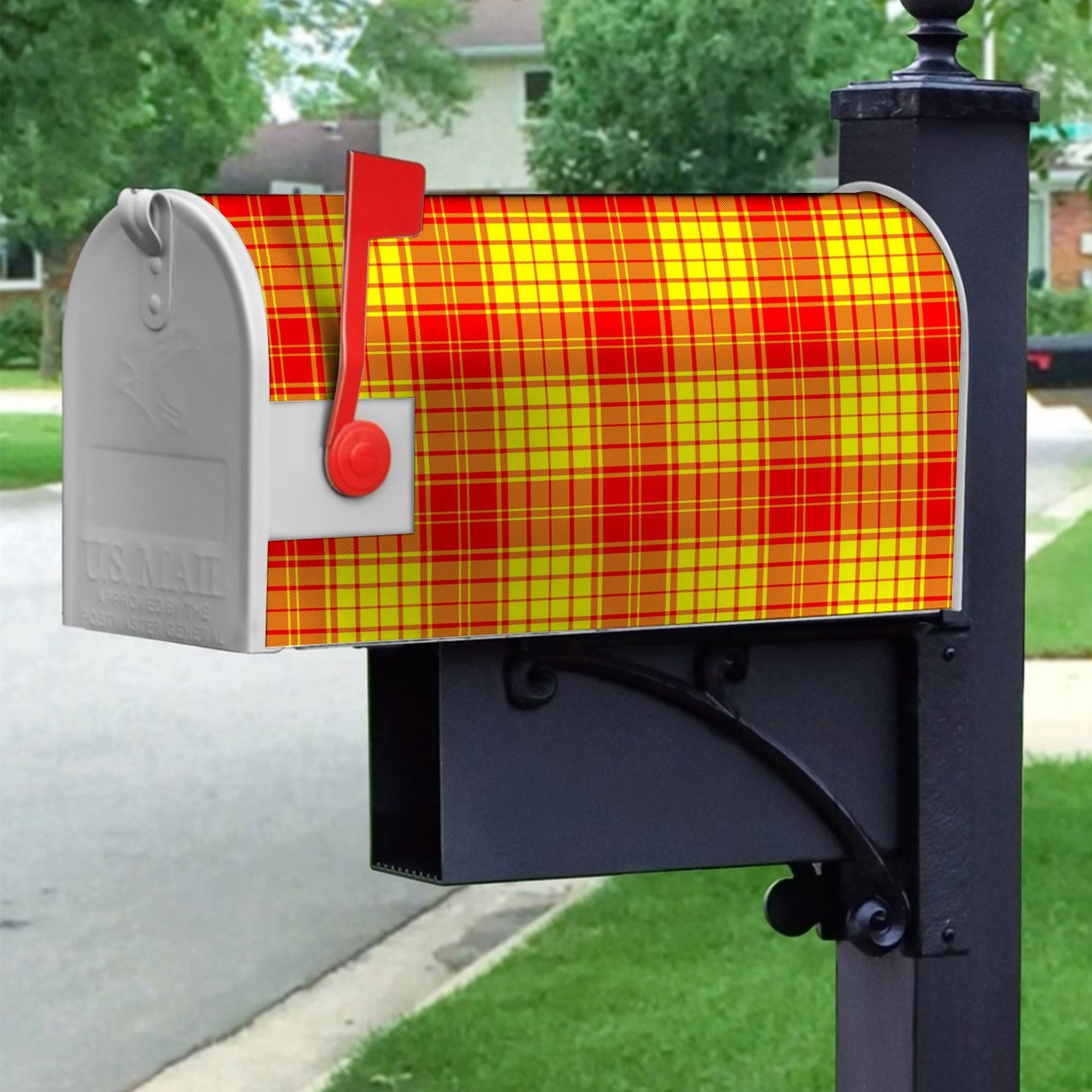 MacMillan Tartan Crest Mailbox