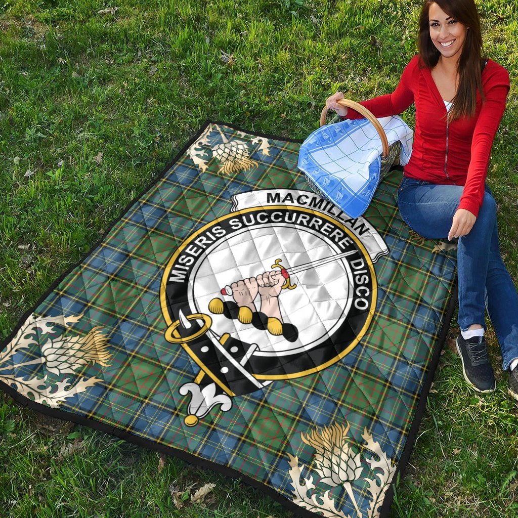 MacMillan Hunting Ancient Tartan Crest Premium Quilt - Gold Thistle Style