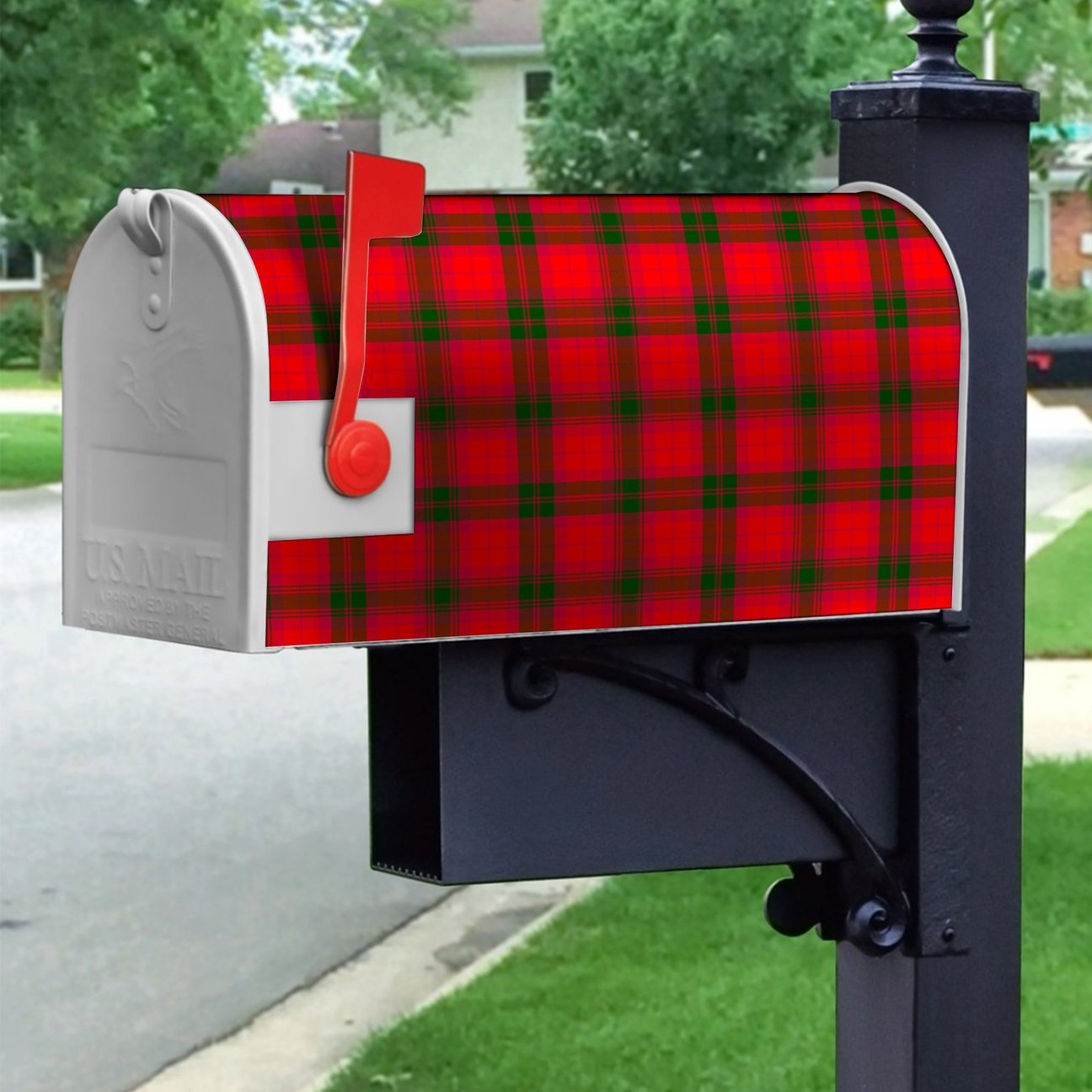 MacNab Modern Tartan Crest Mailbox