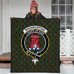 Macnaughton Hunting Tartan Crest Quilt