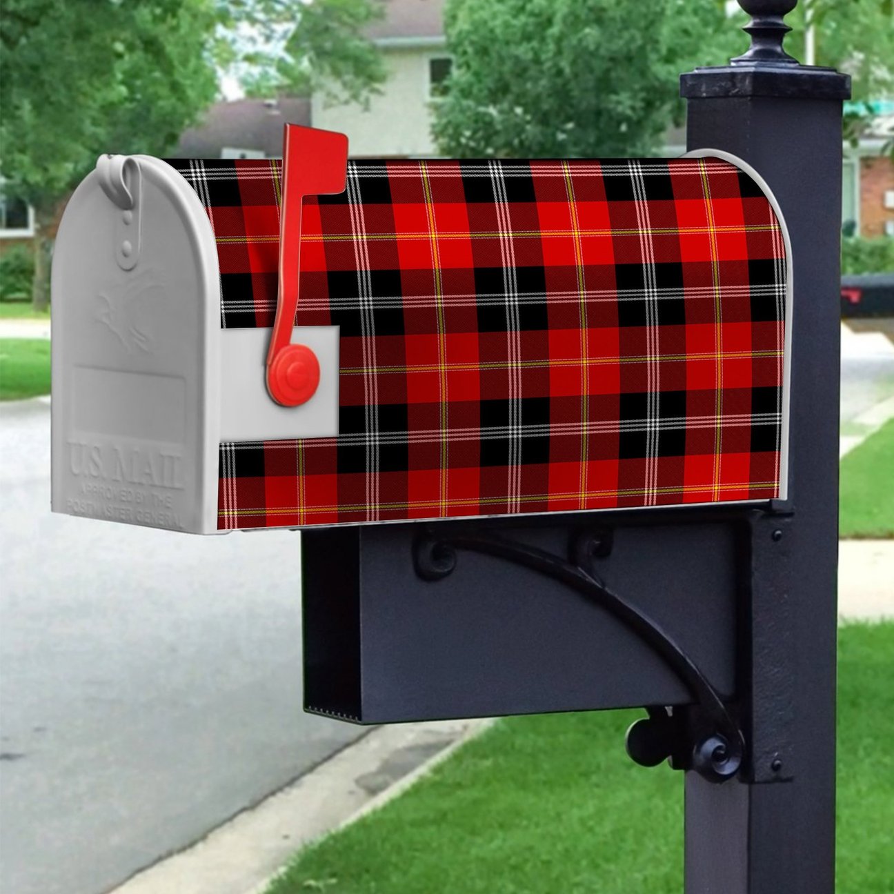 Marjoribanks Tartan Crest Mailbox