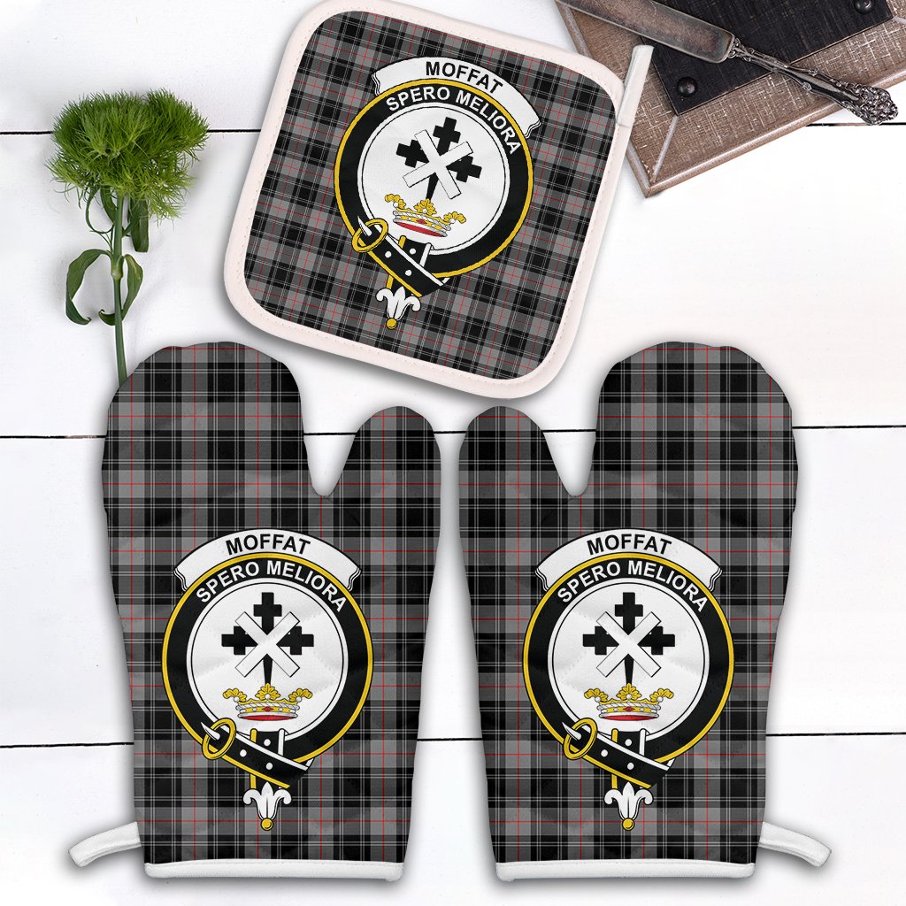 Moffat Modern Tartan Crest Oven Mitt And Pot Holder (2 Oven Mitts + 1 Pot Holder)