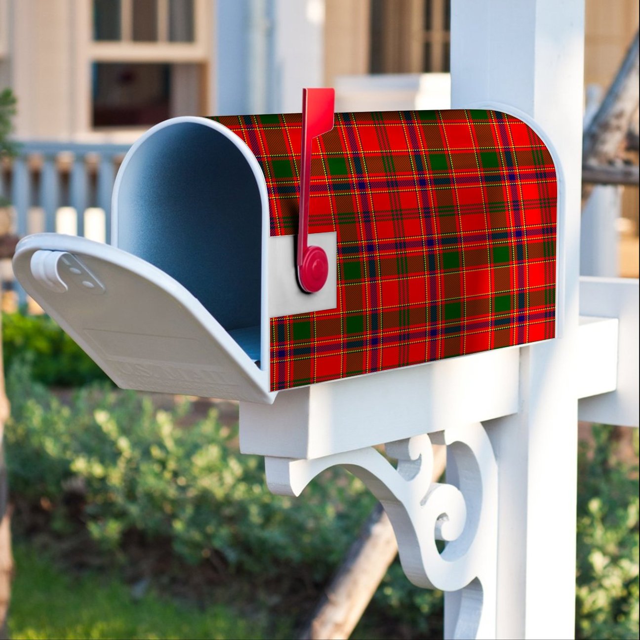 Munro Modern Tartan Crest Mailbox