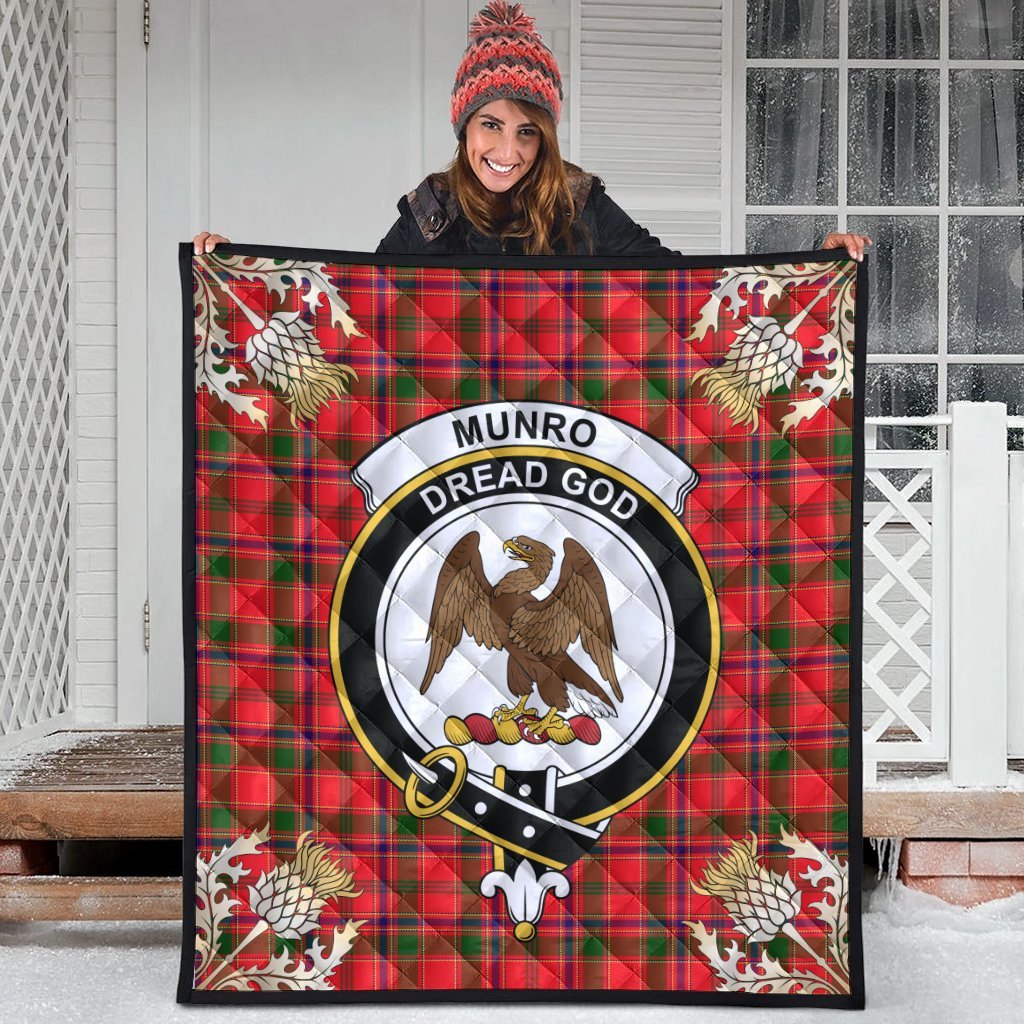 Munro Modern Tartan Crest Premium Quilt - Gold Thistle Style