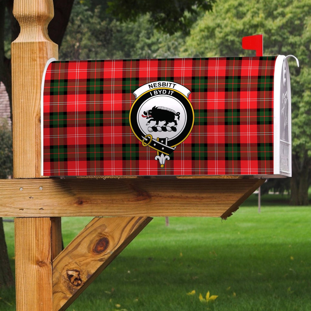 Nesbitt Modern Tartan Crest Mailbox