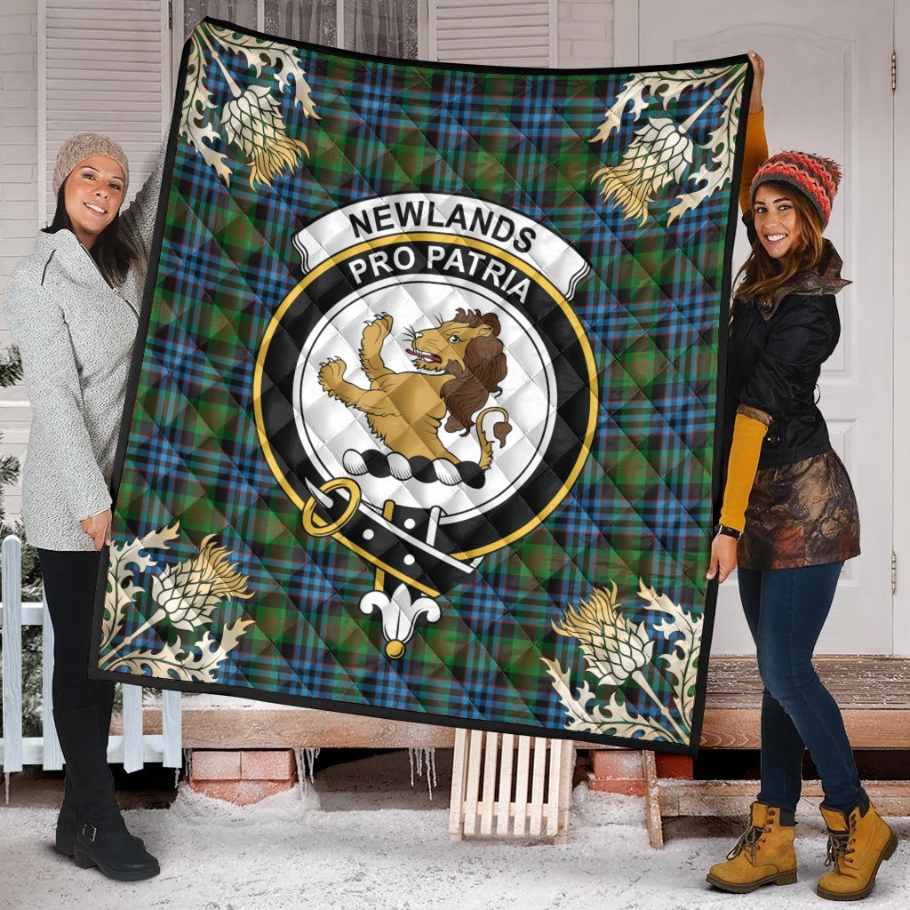 Newlands of Lauriston Tartan Crest Premium Quilt - Gold Thistle Style