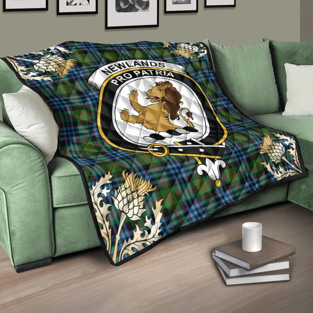 Newlands of Lauriston Tartan Crest Premium Quilt - Gold Thistle Style