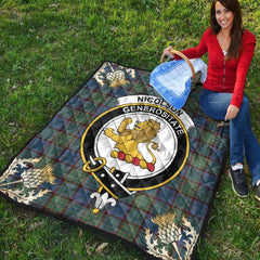 Nicolson Hunting Ancient Tartan Crest Premium Quilt - Gold Thistle Style