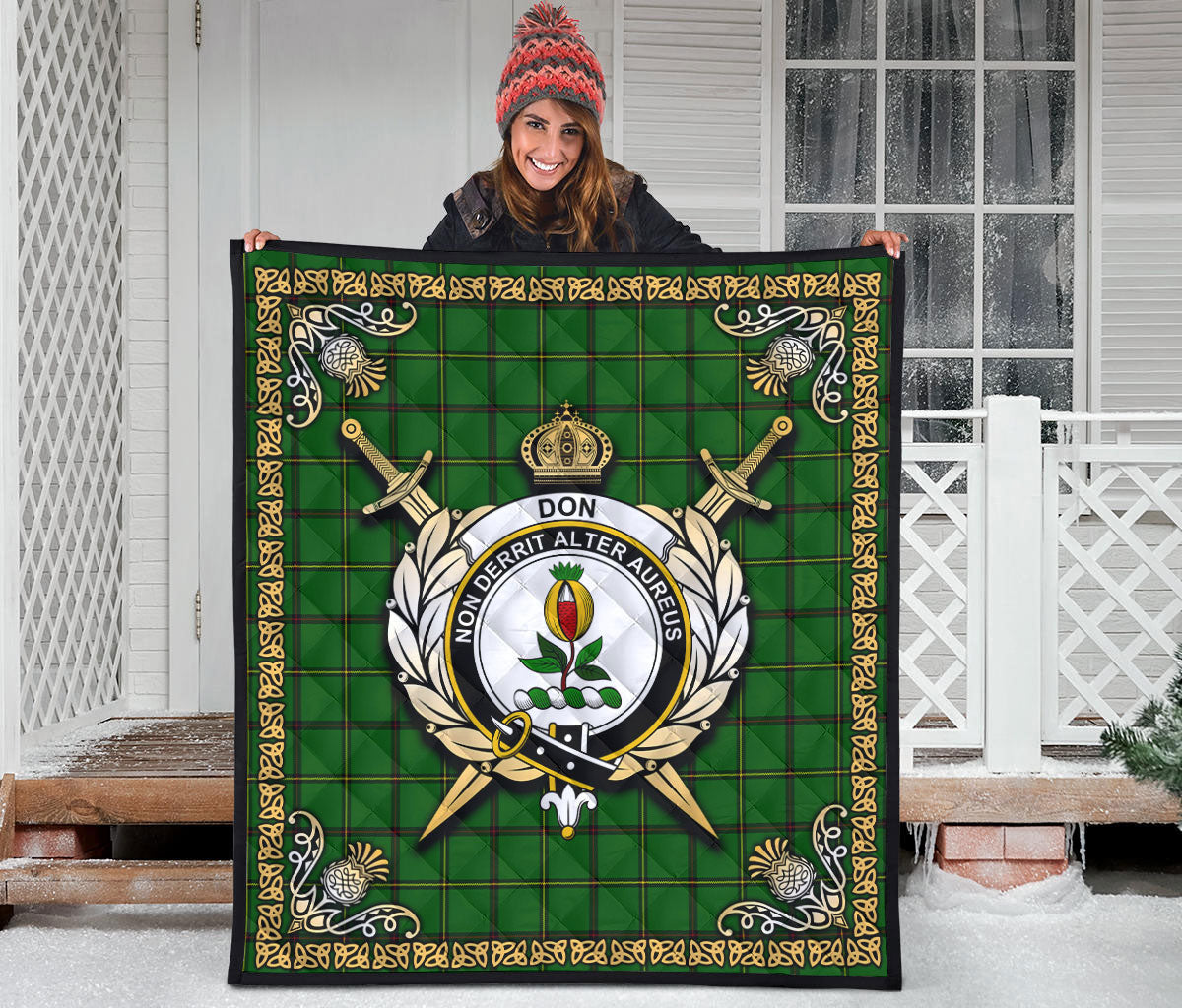 Don Tartan Crest Premium Quilt - Celtic Thistle Style
